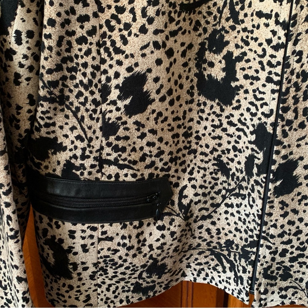 Jacket - Picture 3 of 5
